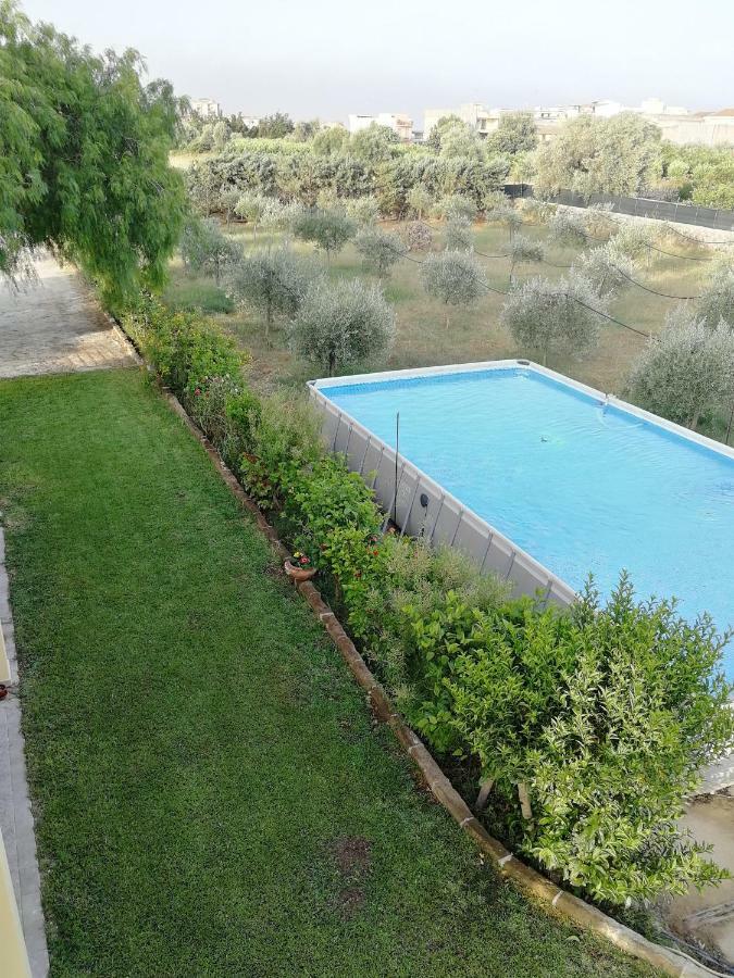 Villa Sole - Finaiti - Appartamento Per Turisti Floridia Exterior foto